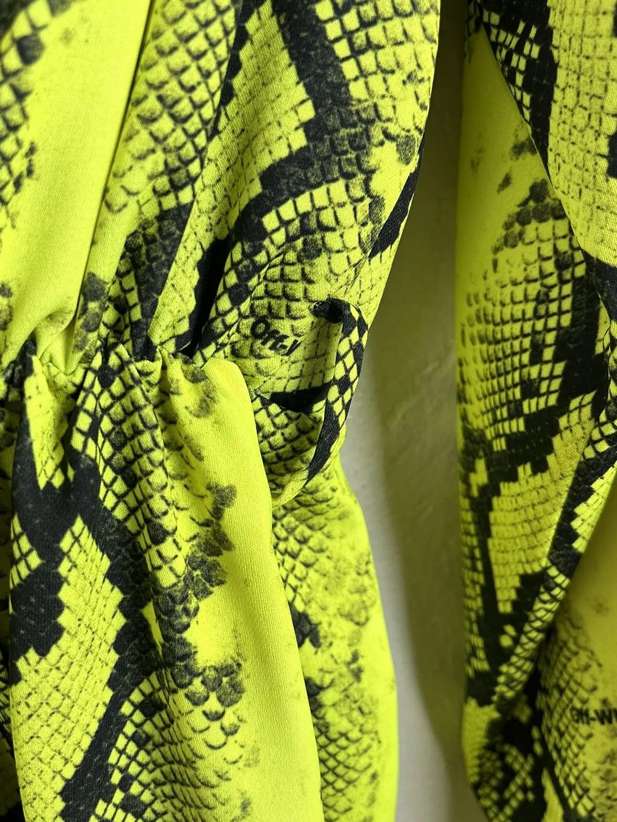 Off-White Off-White 80s Deep V Python Print Mini Dress In Yellow Size S / US 4 / IT 40 - 8 Thumbnail