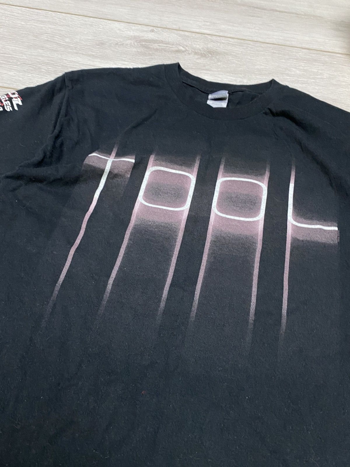 Band Tees Tool monster print tee vintage Gildan t-shirt Size US M / EU 48-50 / 2 - 6 Thumbnail