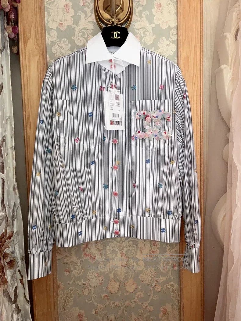 Chanel Chanel 23C studded flower shirt Size XS / US 0-2 / IT 36-38 - 1 Thumbnail