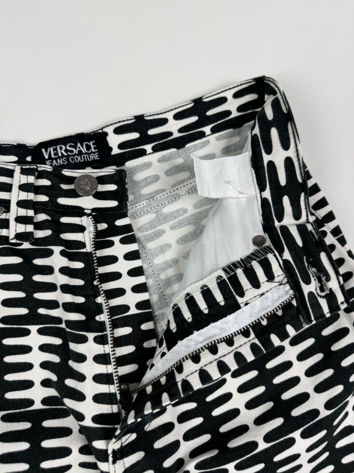 Other 1990’s Vintage Versace Jeans Couture Abstract Pattern Pants Size 26" / US 2 / IT 38 - 6 Thumbnail
