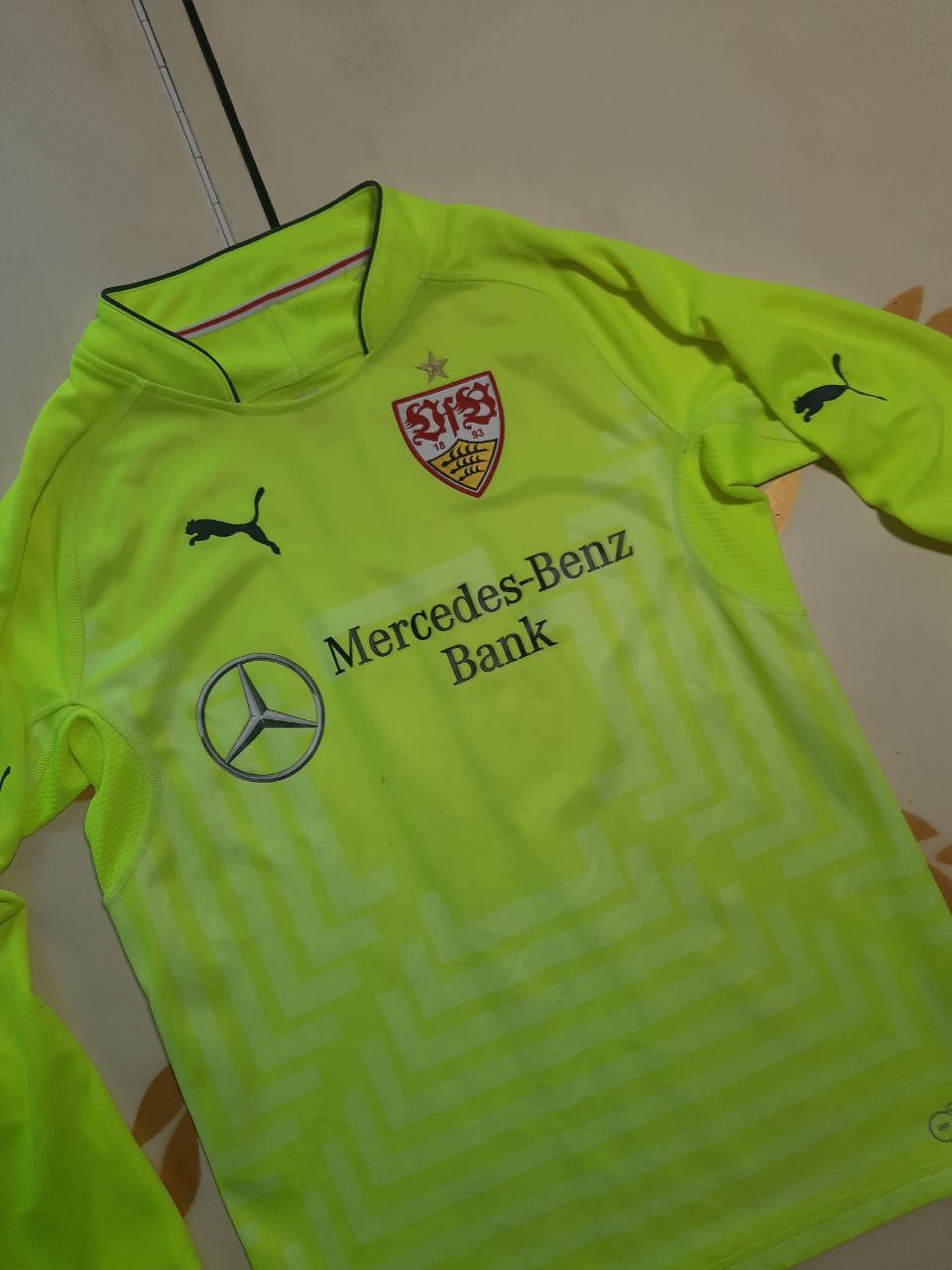 Puma Puma VfB Stuttgart Goalkeeper Jersey.2014-2015 Size US S / EU 44-46 / 1 - 4 Thumbnail