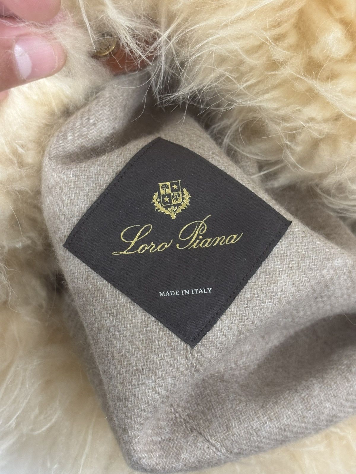 Loro Piana Loro Piana Masha Hat REAL FUR Size ONE SIZE - 8 Thumbnail