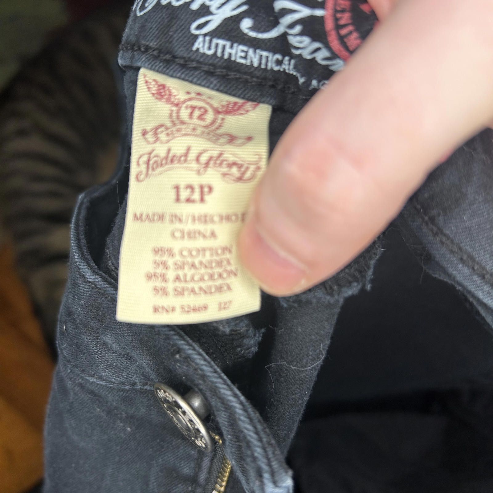 Other Gloria Vanderbilt Faded Glory Black Jeans, Size 12P Size 34" / US 12 / IT 48 - 2 Thumbnail