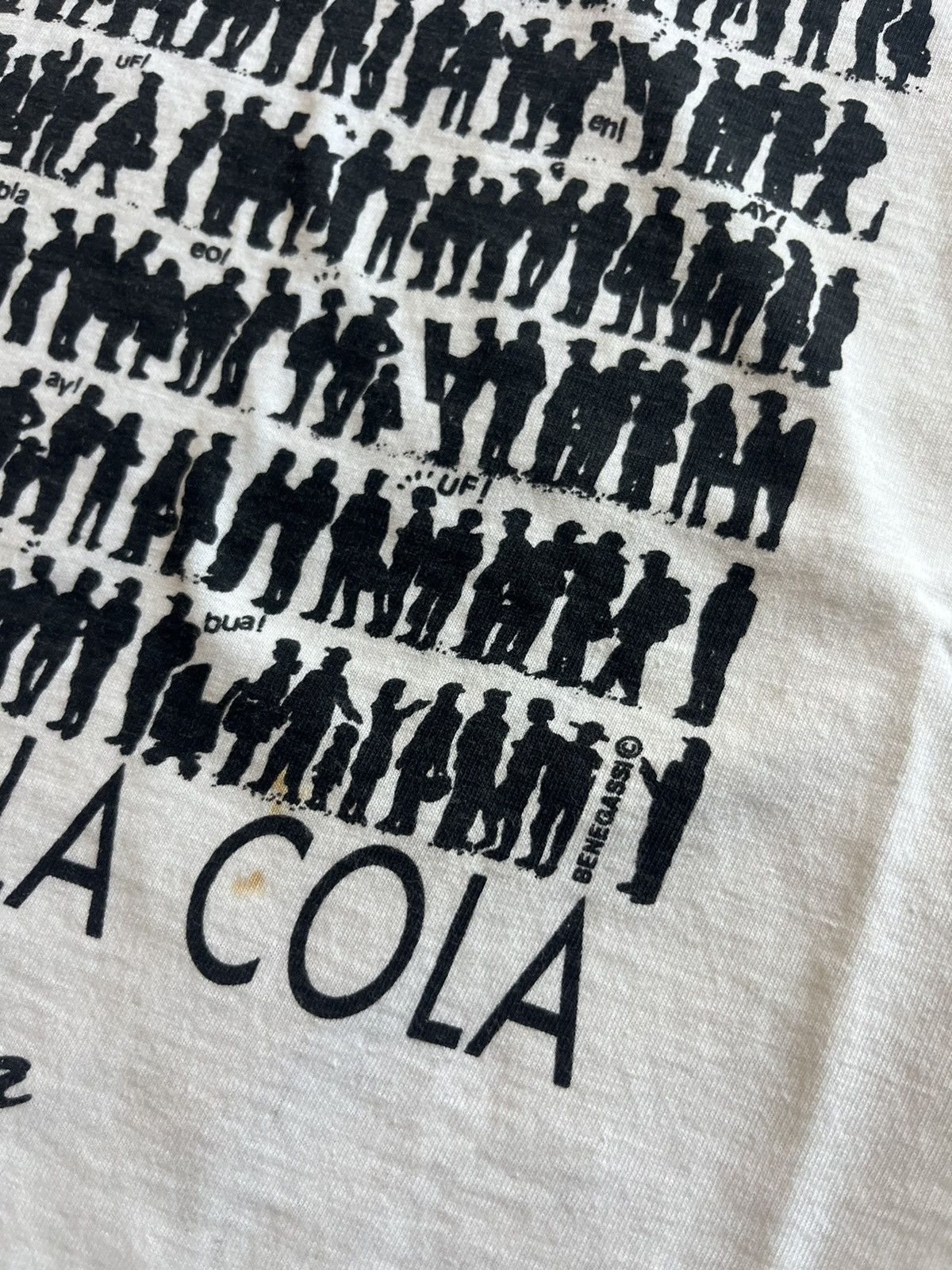 Arts & Science Vintage 90s HOLA Sevilla Spain Souvenir Tee Size US L / EU 52-54 / 3 - 6 Thumbnail