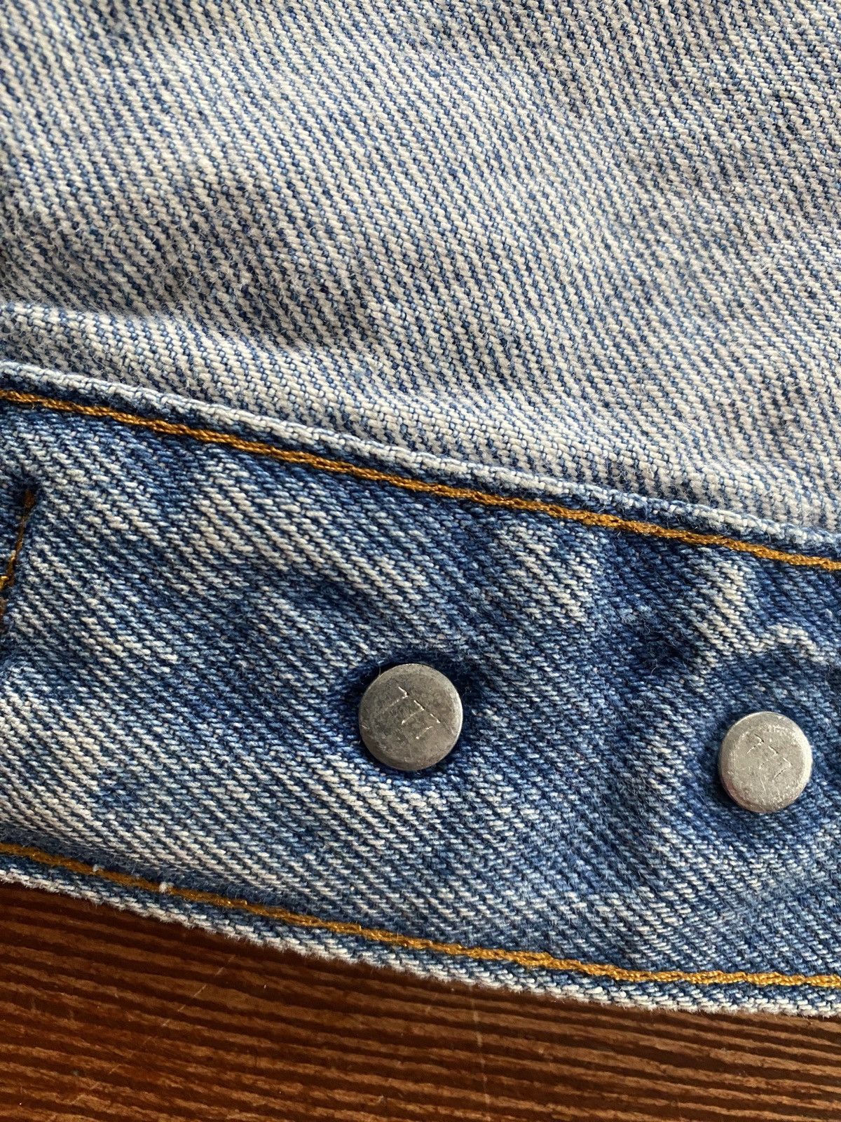 Levi's Vintage 80’s Levi’s Distressed Thrash Style Denim Jean Vest Size US S / EU 44-46 / 1 - 15 Thumbnail