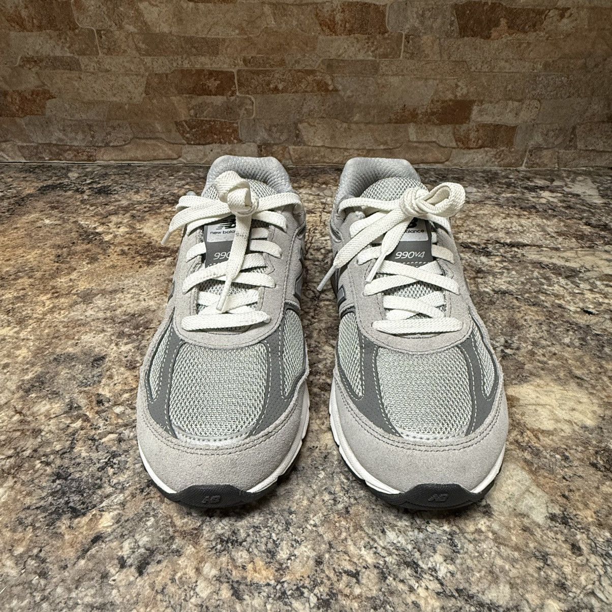 New Balance New Balance 990v4 Grey Silver Men Sz 6 / Women 7.5 GC990GR4 Size US 6 / EU 39 - 2 Thumbnail