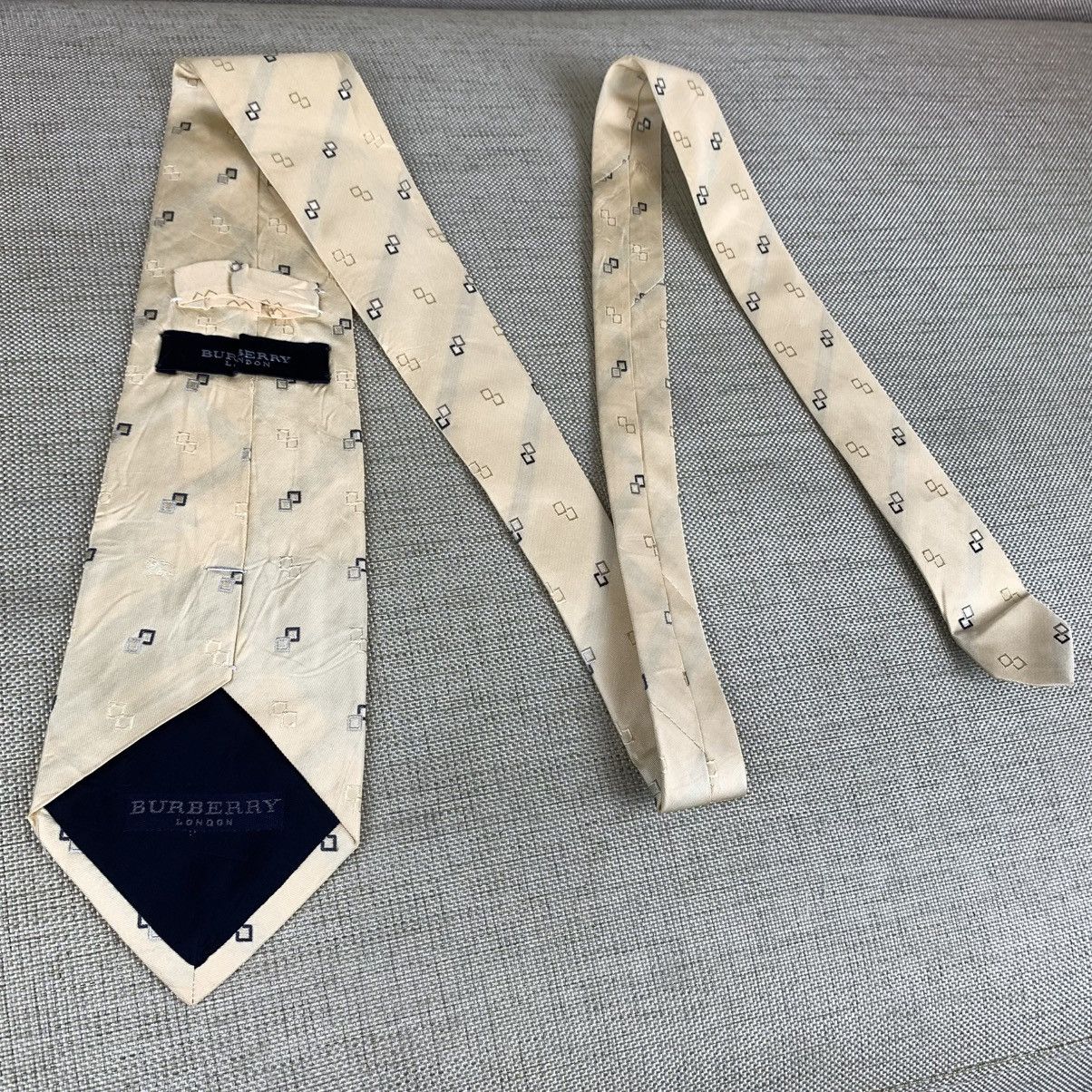 Burberry Burberry Soft Gold Silk Tie Caravatte Size ONE SIZE - 5 Thumbnail