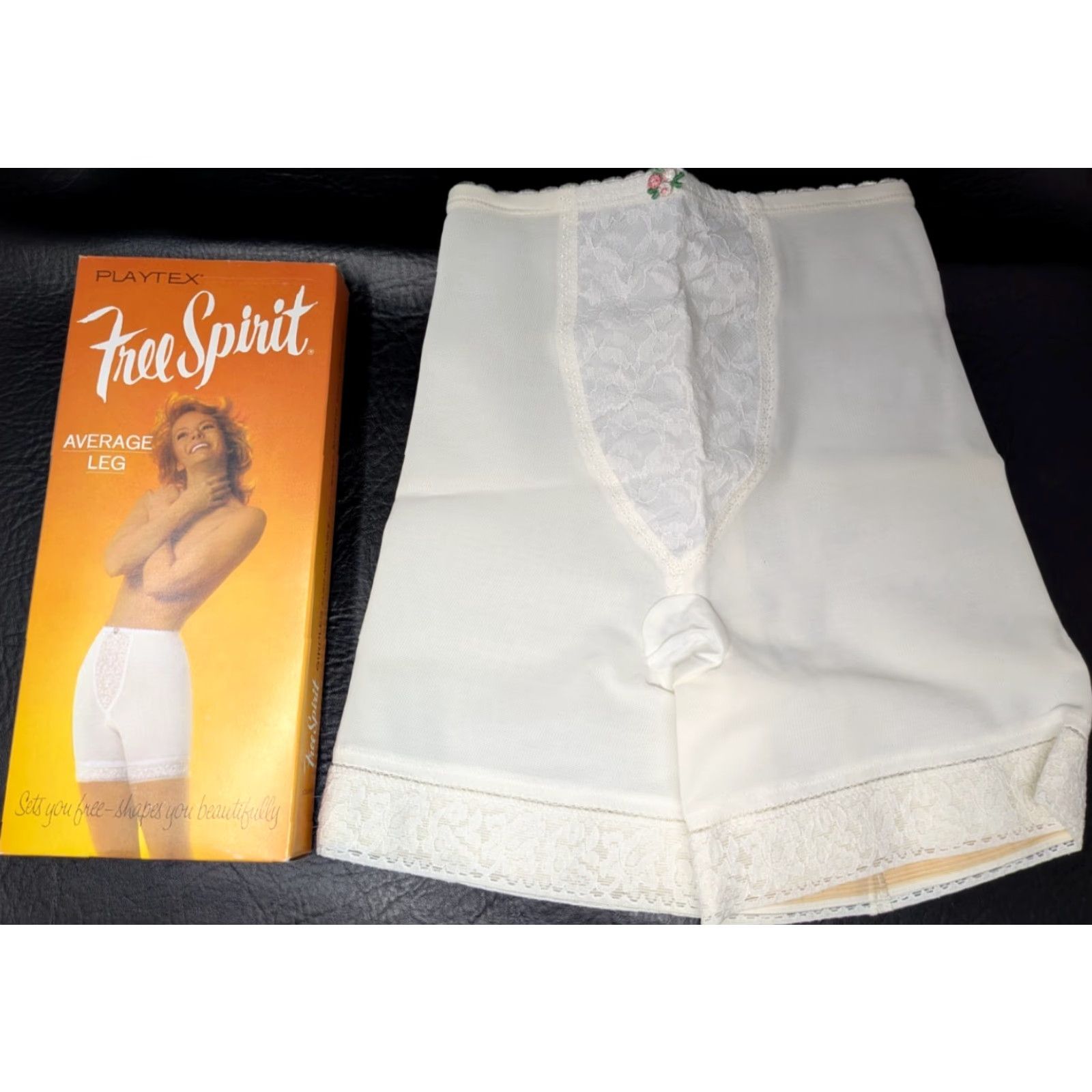 Vintage VINTAGE Playtex Girdle Small White Floral Panty 2866 Free Spirit Average Leg 1960s Nylon White Womens Size 28" / US 6 / IT 42 - 2 Thumbnail