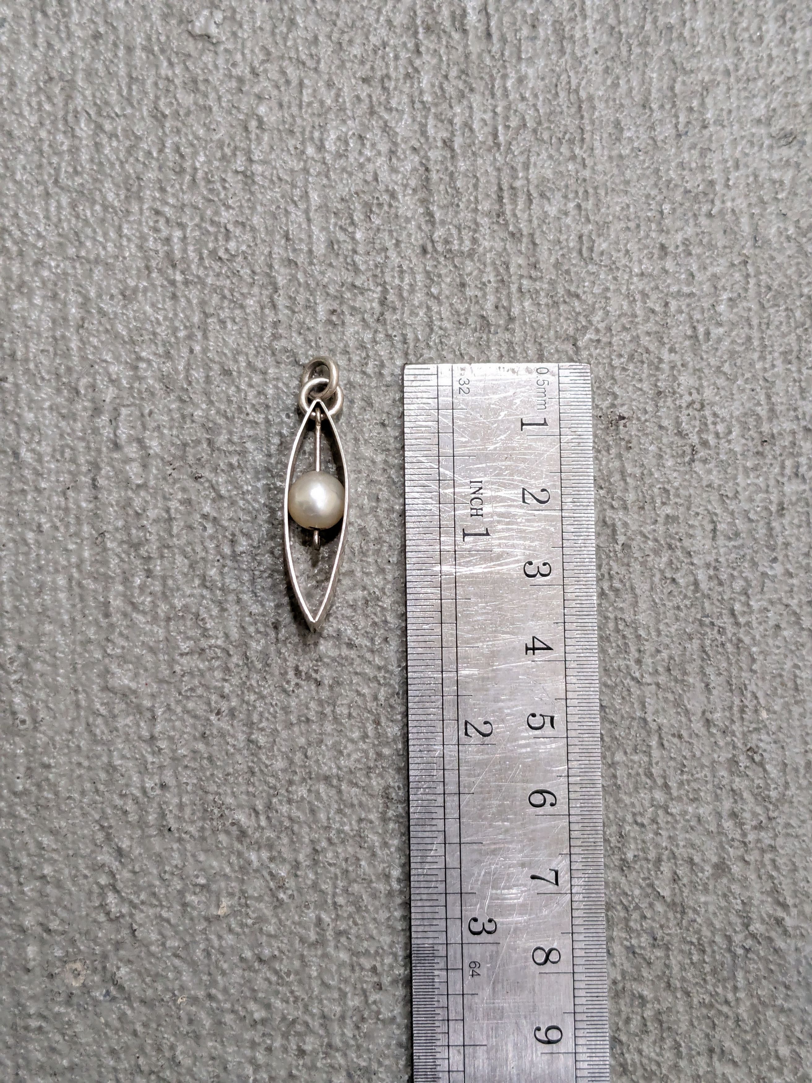 Jewelry Vintage Sterling Silver Pendant Pearl Modern Avant Garde Size ONE SIZE - 8 Thumbnail