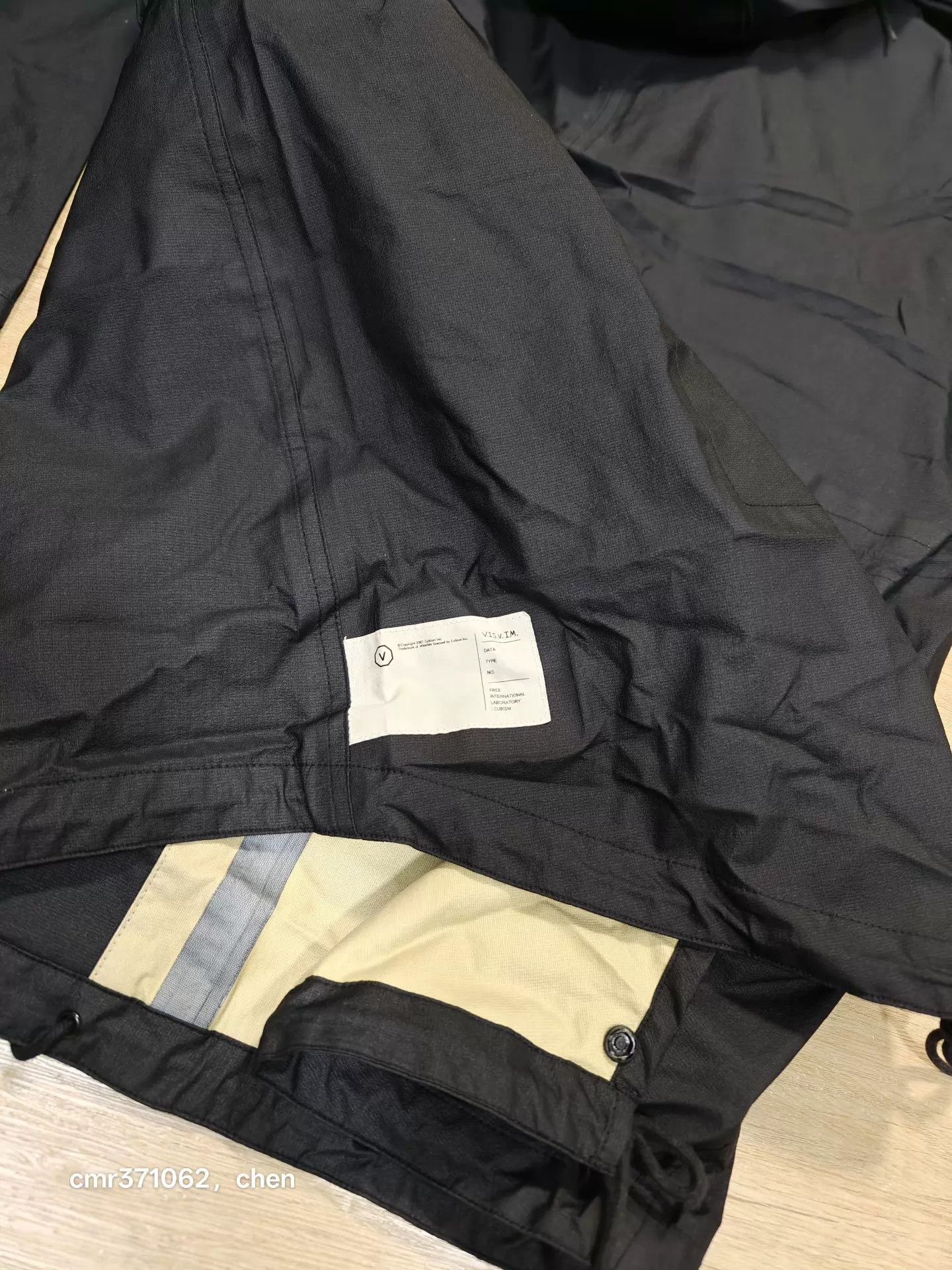 Visvim Visvim Early Packable GTX Townsend Used Riri Horn Buttons L Size US L / EU 52-54 / 3 - 5 Thumbnail