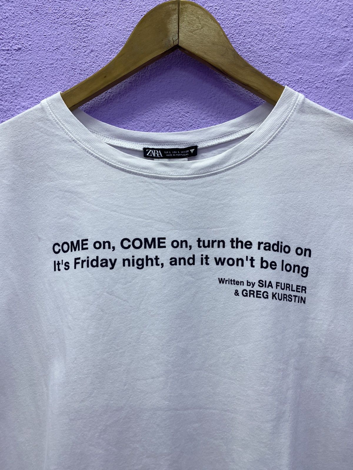 Band Tees Cheap Thrills lyric Scrip by Sia Furler and Greg Kurstin Size US M / EU 48-50 / 2 - 3 Thumbnail
