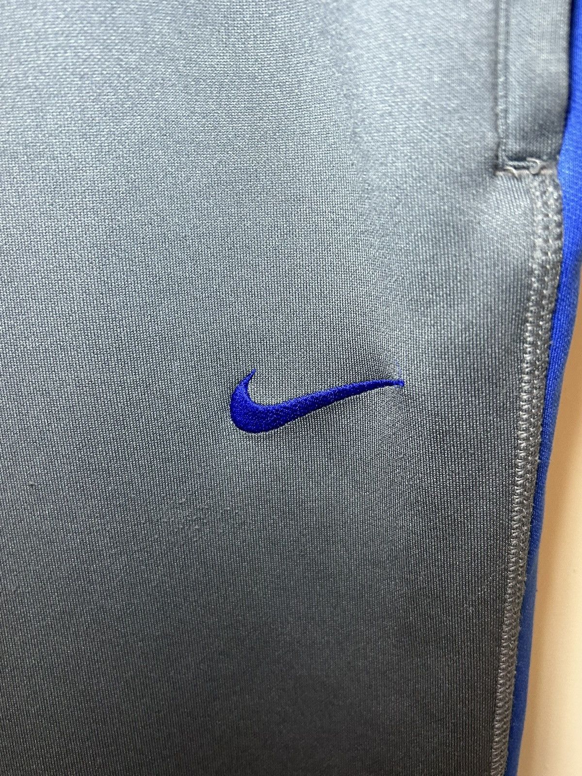 Nike Vintage baggy Nike dri-fit trackpants Size US 34 / EU 50 - 4 Thumbnail