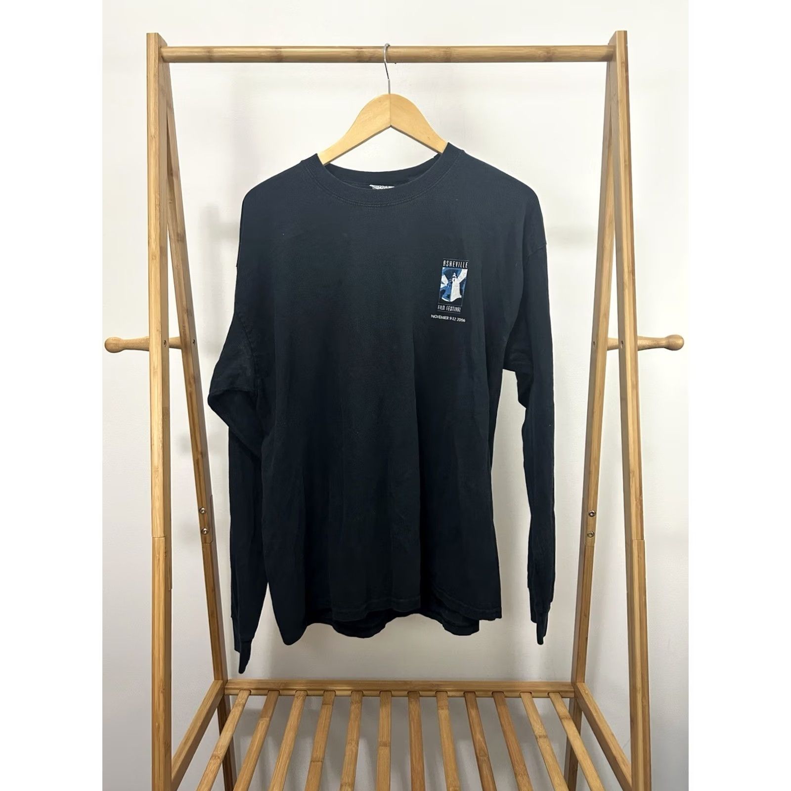 Gildan VTG Ashville 2006 Film Festival Long Sleeve Fine Art Indie Movie Doc T-Shirt L Black Mens Size US L / EU 52-54 / 3 - 3 Thumbnail