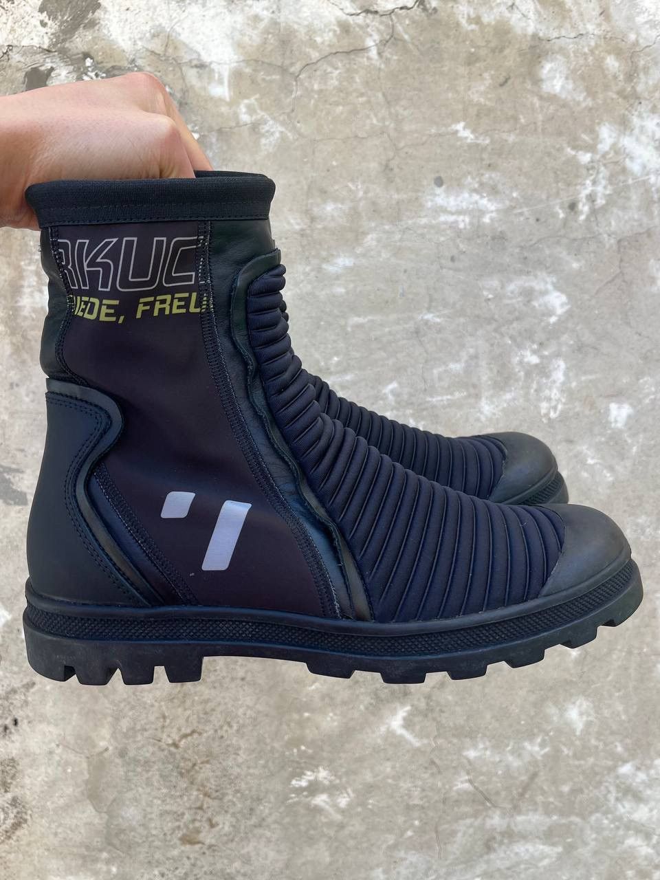 Maison Margiela Maison Margiela Moto Combat Boots Rare Archive Japan Size US 9 / EU 42 - 2 Thumbnail