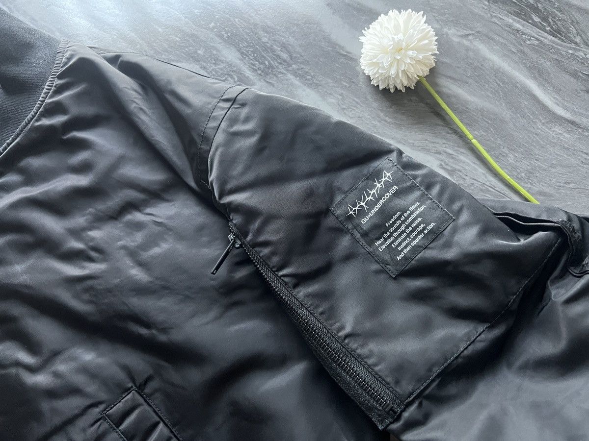 GU × Undercover Undercover x GU : Bomber Jacket Freedom Noise Size US M / EU 48-50 / 2 - 9 Thumbnail