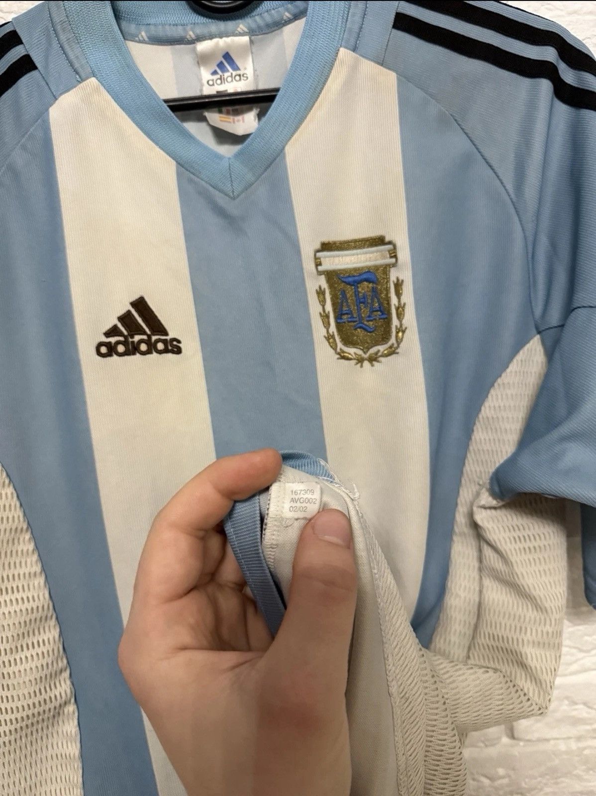 Adidas Vintage Adidas Argentina 20/04 Jersey Home Football Shirt Size US L / EU 52-54 / 3 - 10 Thumbnail