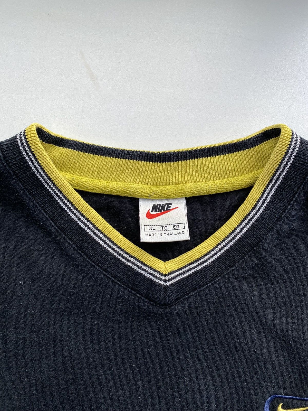 Nike × Vintage Vintage rare nike 90s embroidered logo t-shirt Size US XL / EU 56 / 4 - 5 Thumbnail