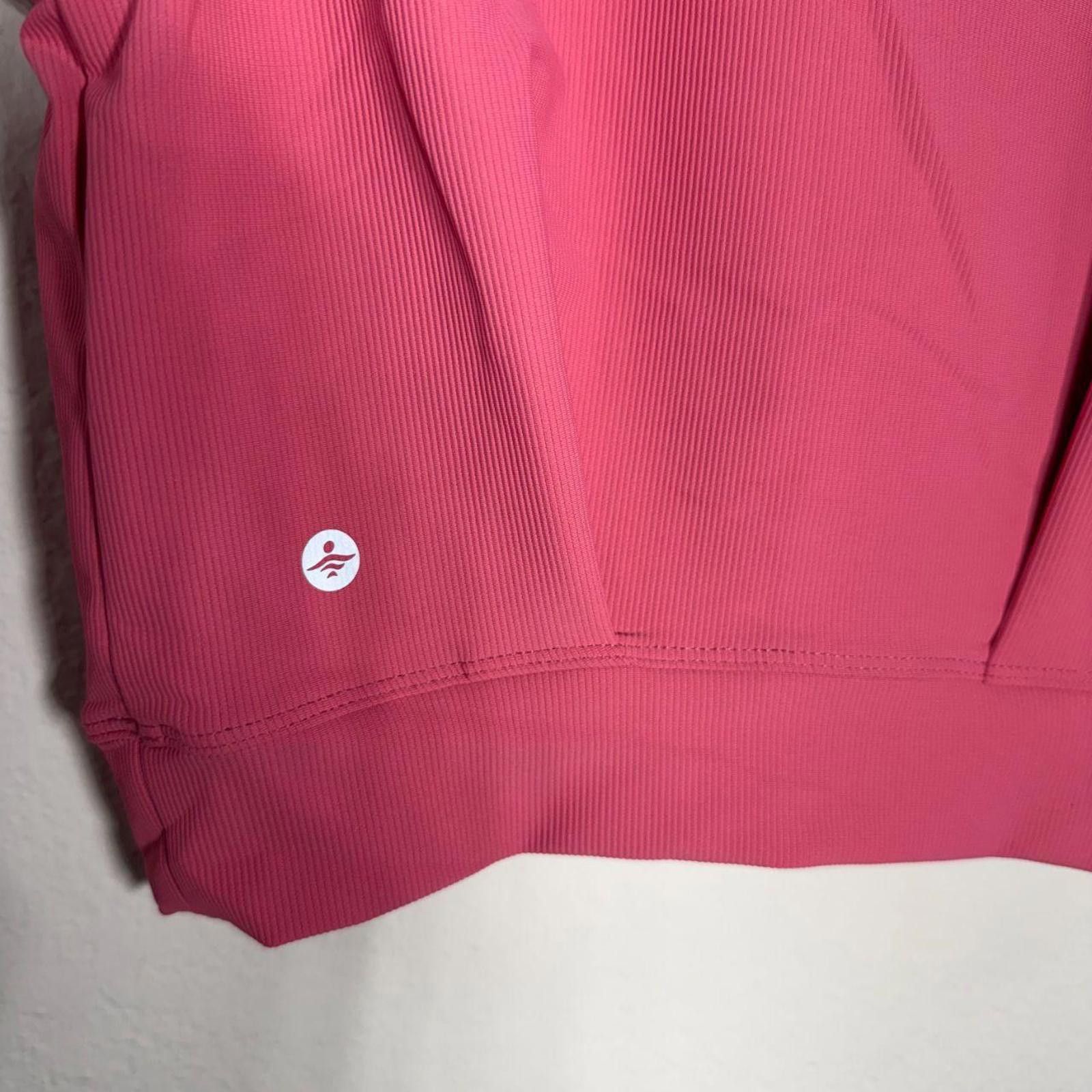 Other Halara Shirt Women's XS Pink NEW Size XS / US 0-2 / IT 36-38 - 3 Thumbnail