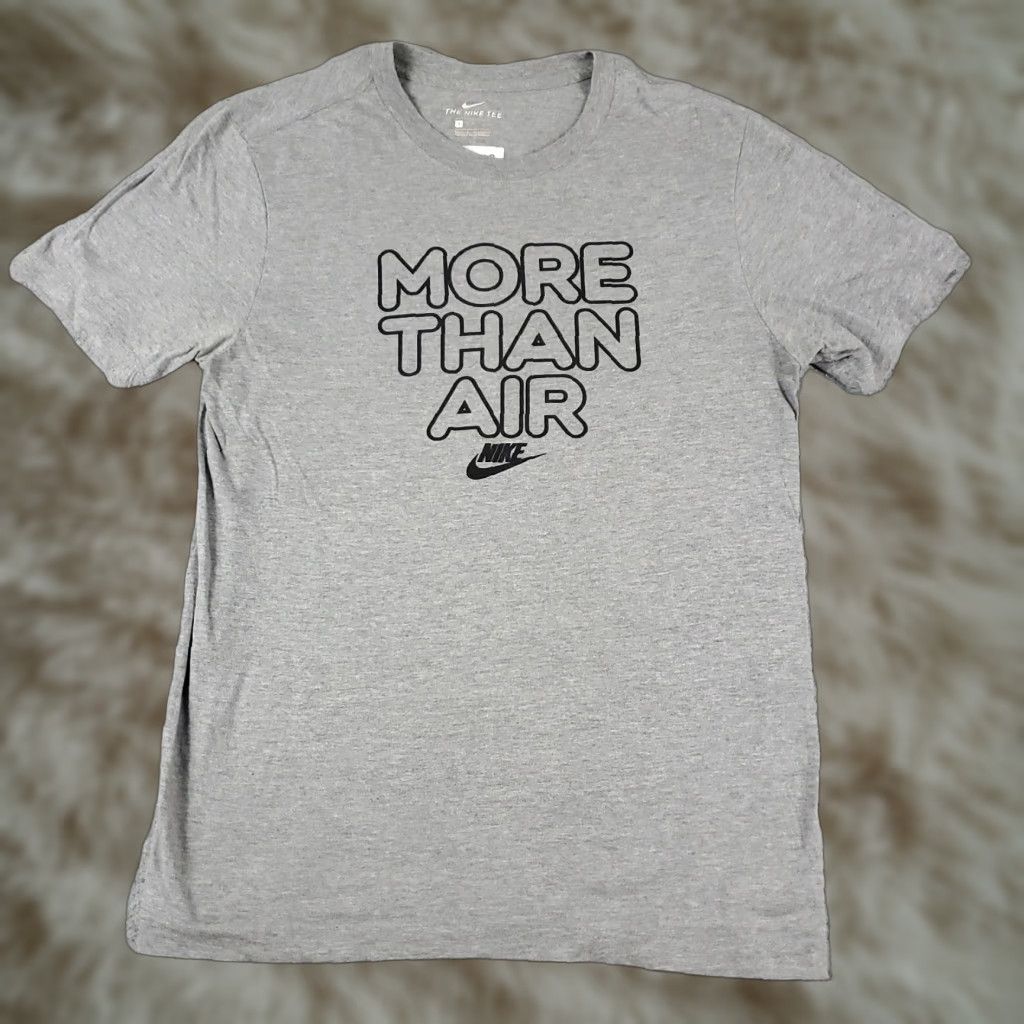 Nike Nike Shirt Mens Size Small Gray Swoosh Casual Short Sleeve Shirt Size US S / EU 44-46 / 1 - 1 Thumbnail