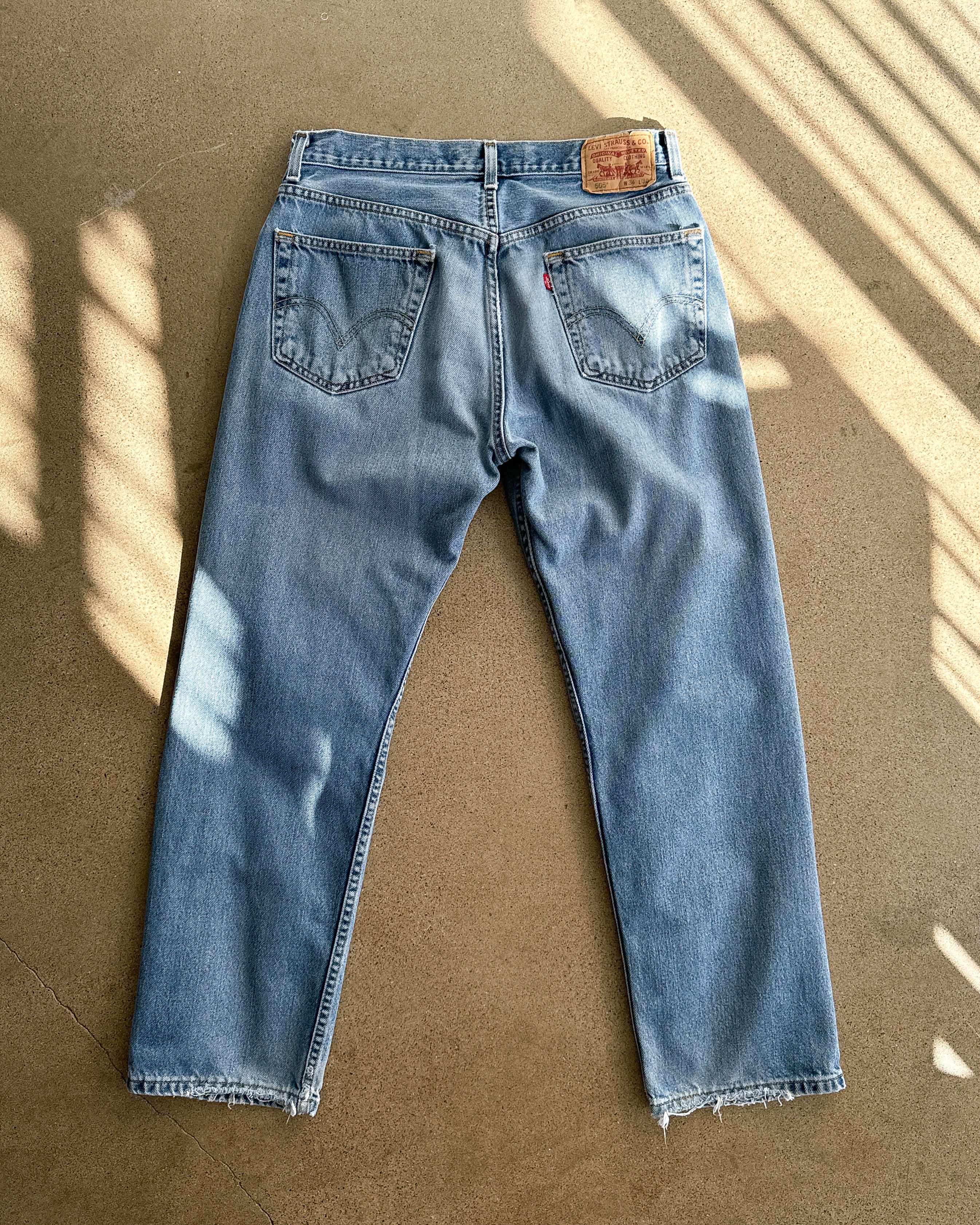 Levi's Vintage 2000s Levi's 505 Jeans Straight Leg 33 Distressed Size US 33 - 6 Thumbnail