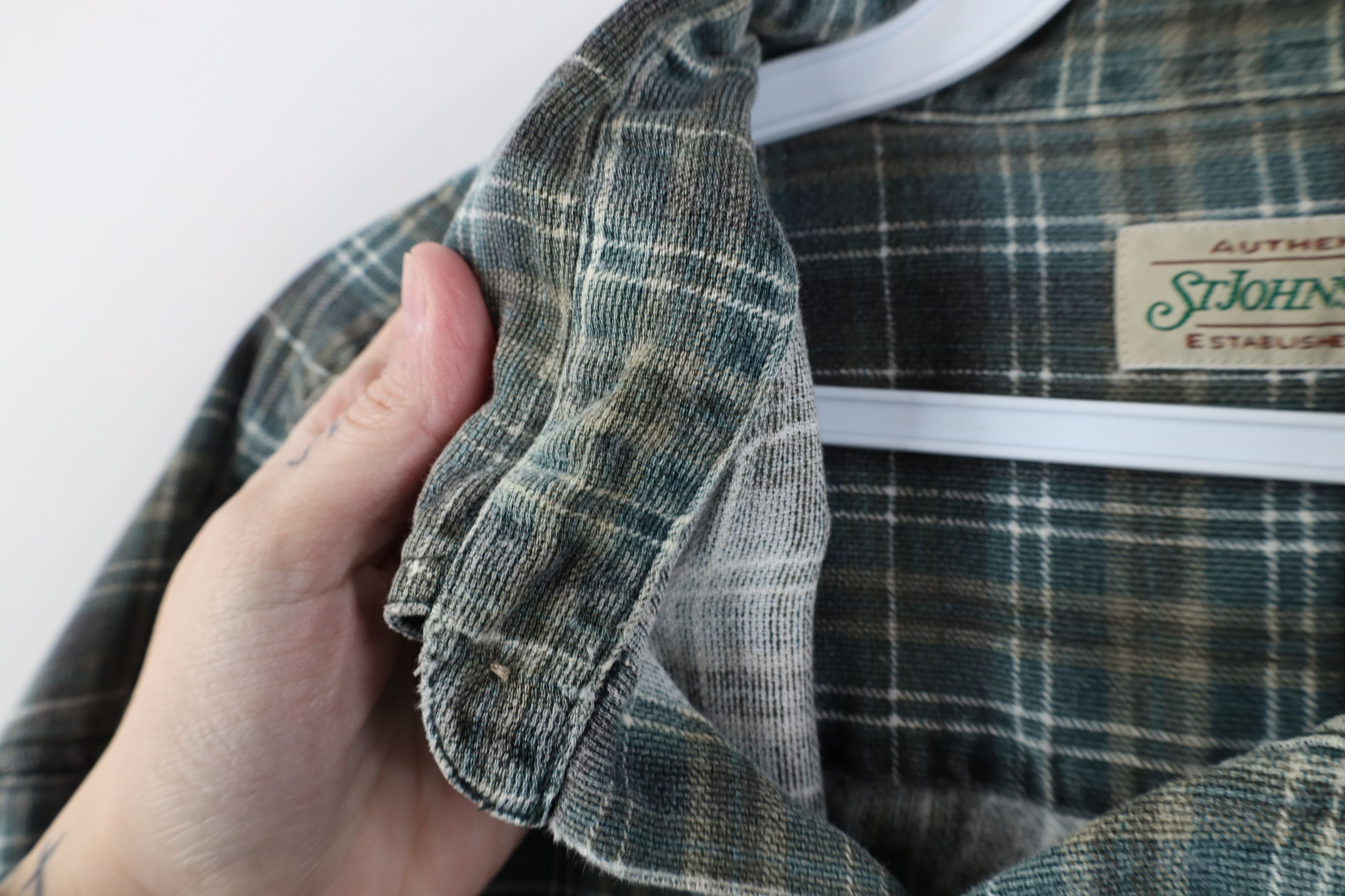 Vintage Vintage 90s Streetwear Faded Knit Board Button Shirt Plaid Size US XL / EU 56 / 4 - 6 Thumbnail