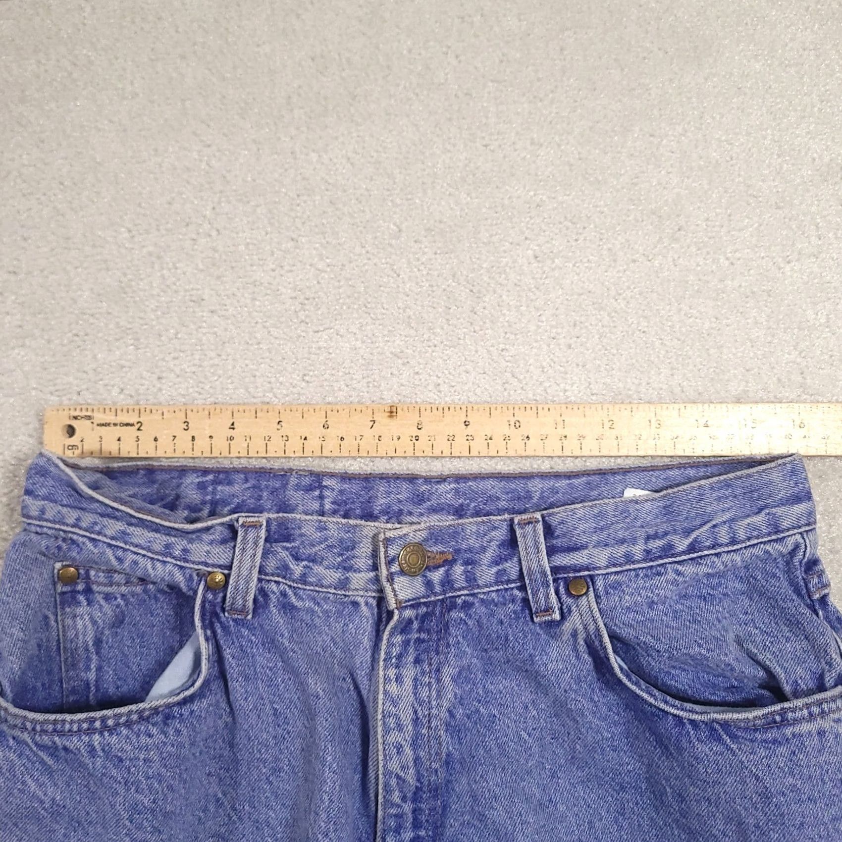 Levi's VINTAGE Levi’s Jeans Women Size 16 Blue Denim Mom 5-Pocket Regular Inseam 30” Blue Faded Size 24" / US 00 / IT 34 - 2 Thumbnail