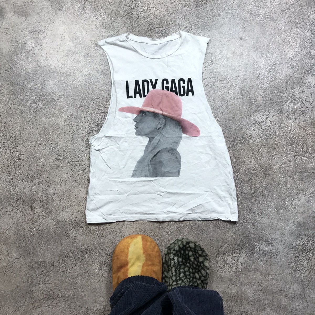 Vintage Vintage Y2K Lady Gaga Graphic Tank Top Sun Faded Streetwear Size S / US 4 / IT 40 - 2 Thumbnail