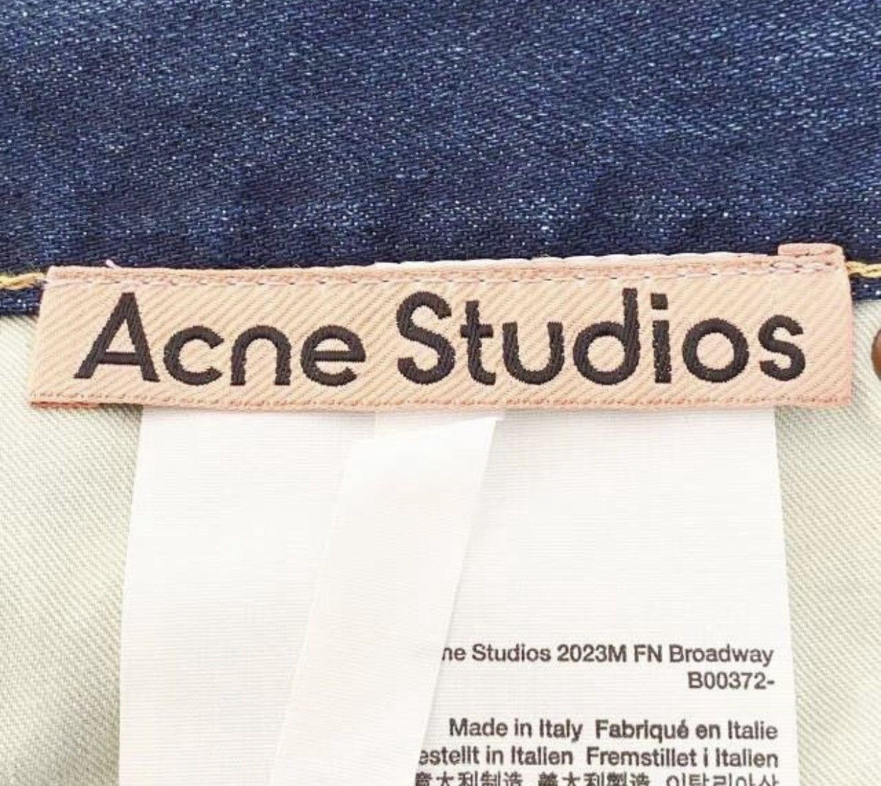 Acne Studios Acne studios Cat-beard loose vintage jeans 2412-Nextarrow Size US 36 / EU 52 - 4 Thumbnail