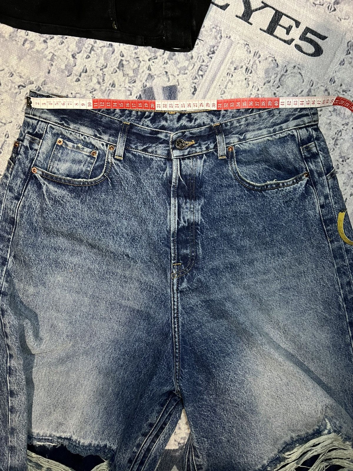 Vetements Vetements baggy patched knee distressed jeans Size US 34 / EU 50 - 22 Thumbnail