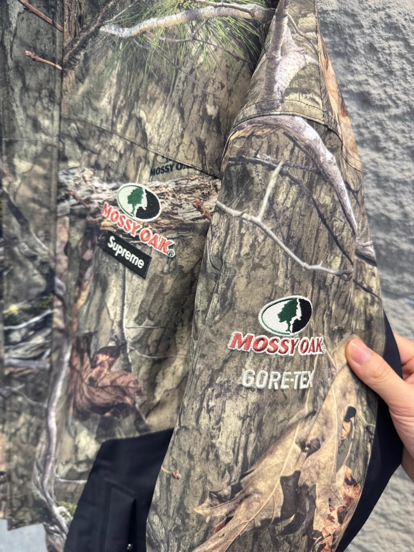 Supreme Supreme x Mossy Oak GORE-TEX Jacket L Size US L / EU 52-54 / 3 - 3 Thumbnail