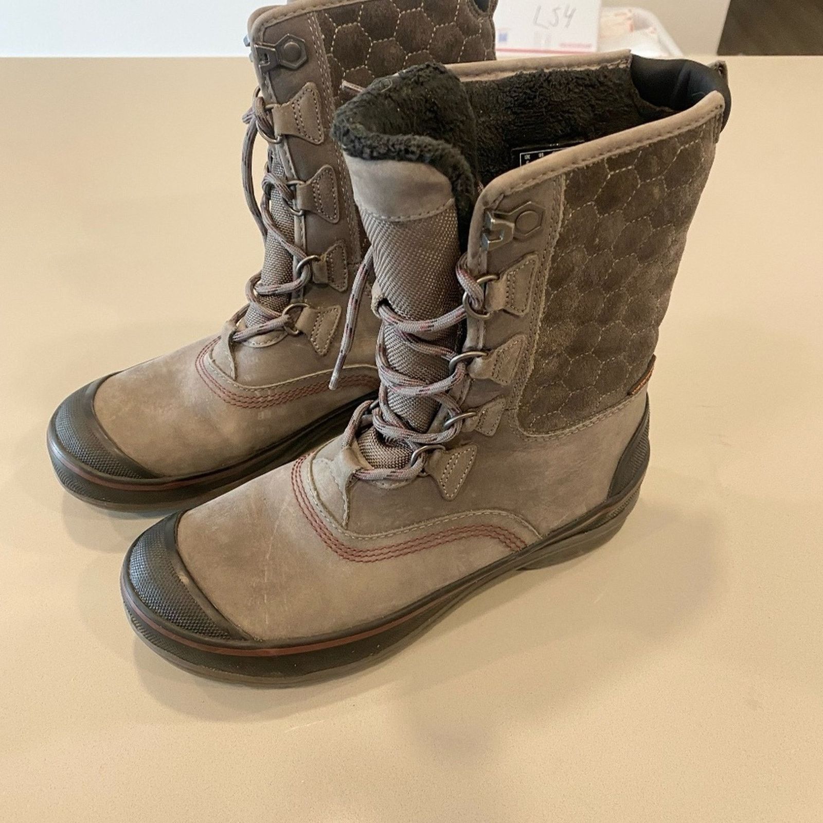 Clarks Clarks Women's Waterproof Muckers Vale Winter Boots - 7.5 Size US 7.5 / IT 37.5 - 2 Thumbnail