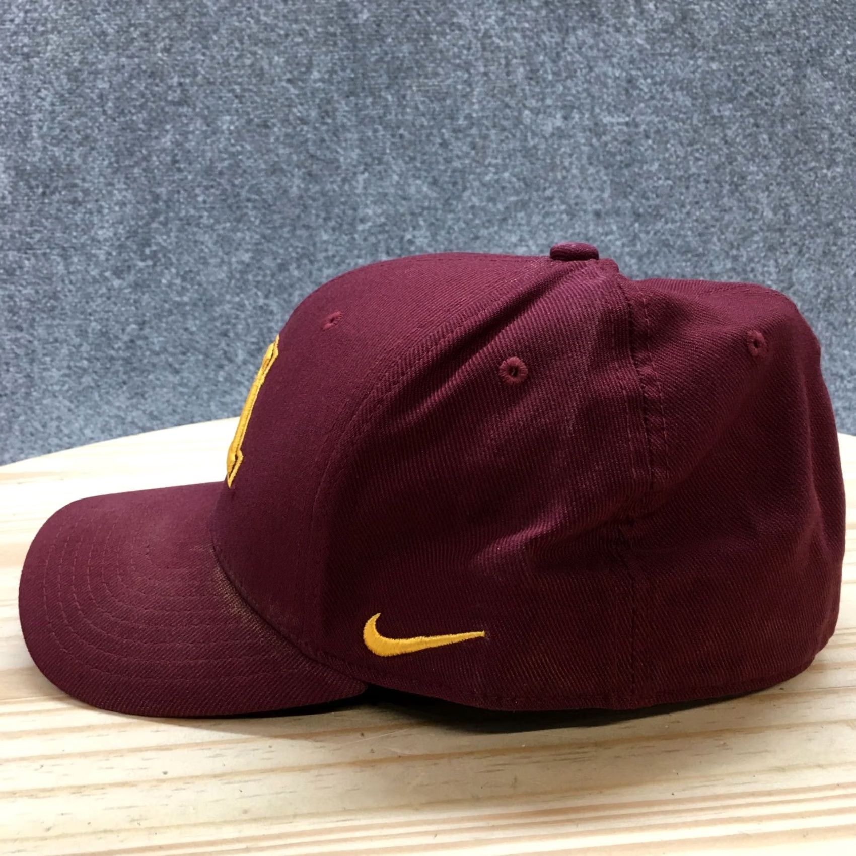 Nike Nike Minnesota Gophers Baseball Cap Mens Red OS Embroidered Logo Curved Brim Size ONE SIZE - 4 Thumbnail