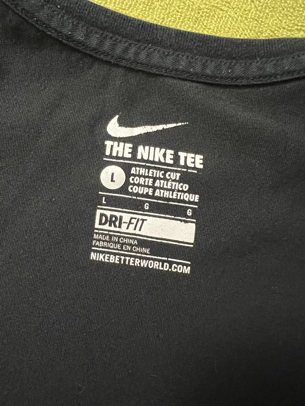 Nike × Vintage VINTAGE NIKE LEBRON JAMES NIKE BIG PRINT GRAPHIC T SHIRT Y2K Size US L / EU 52-54 / 3 - 3 Thumbnail