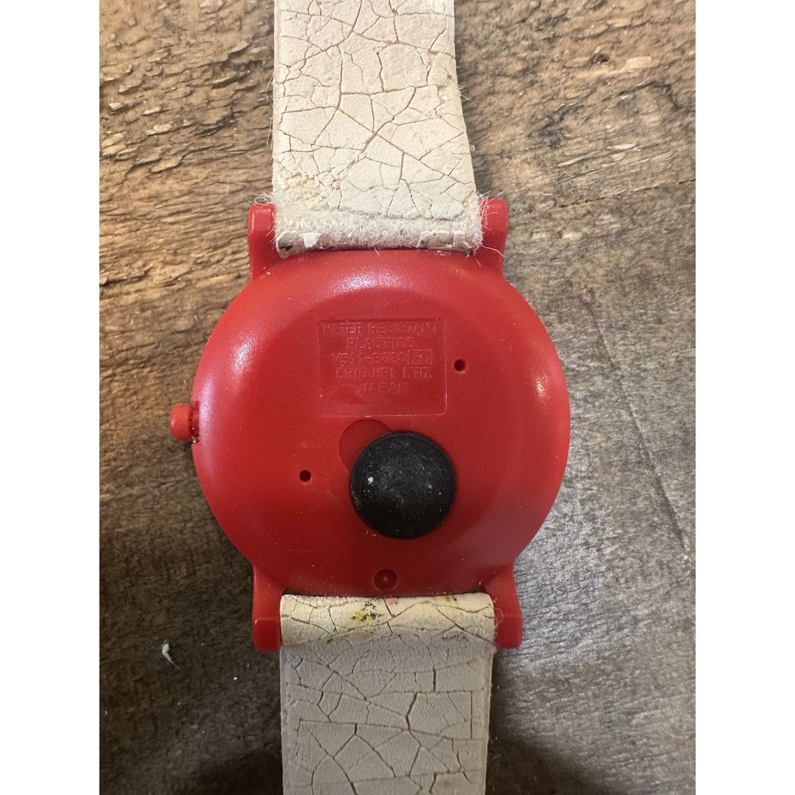 Disney Lorus Disney Watch – Mickey Mouse & Pluto – Vintage Red Case Size ONE SIZE - 4 Thumbnail