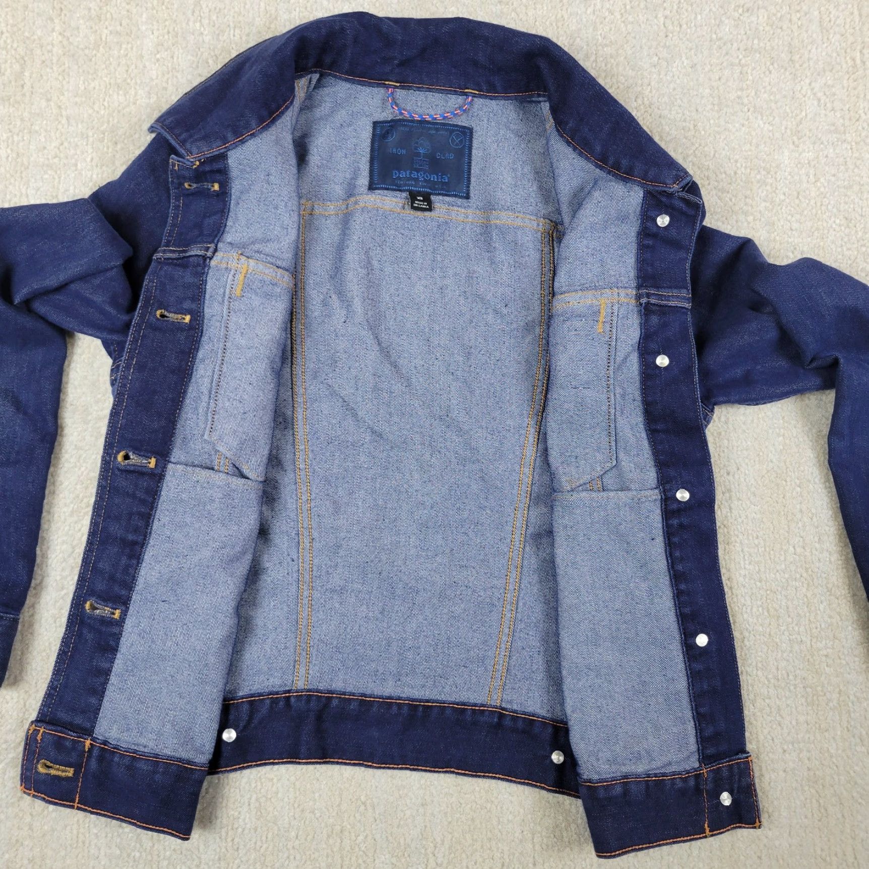 Patagonia Patagonia Denim Jacket Womens XS Blue Iron Clad Dark Wash Organic Cotton Hiking Jacket Womens XS Blue Denim Jacket Outdoor Vintage No Size XS / US 0-2 / IT 36-38 - 3 Thumbnail