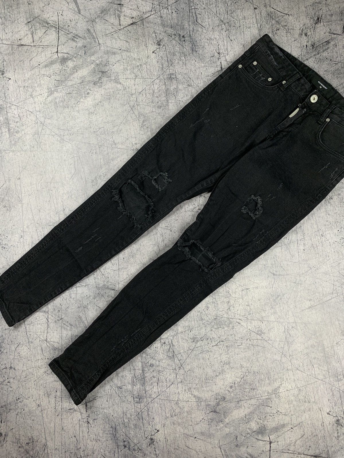 Represent Clo. Represent Clo. Knee Destroyer Denim Black Skinny Jeans Sz 30 Size US 30 / EU 46 - 1 Thumbnail