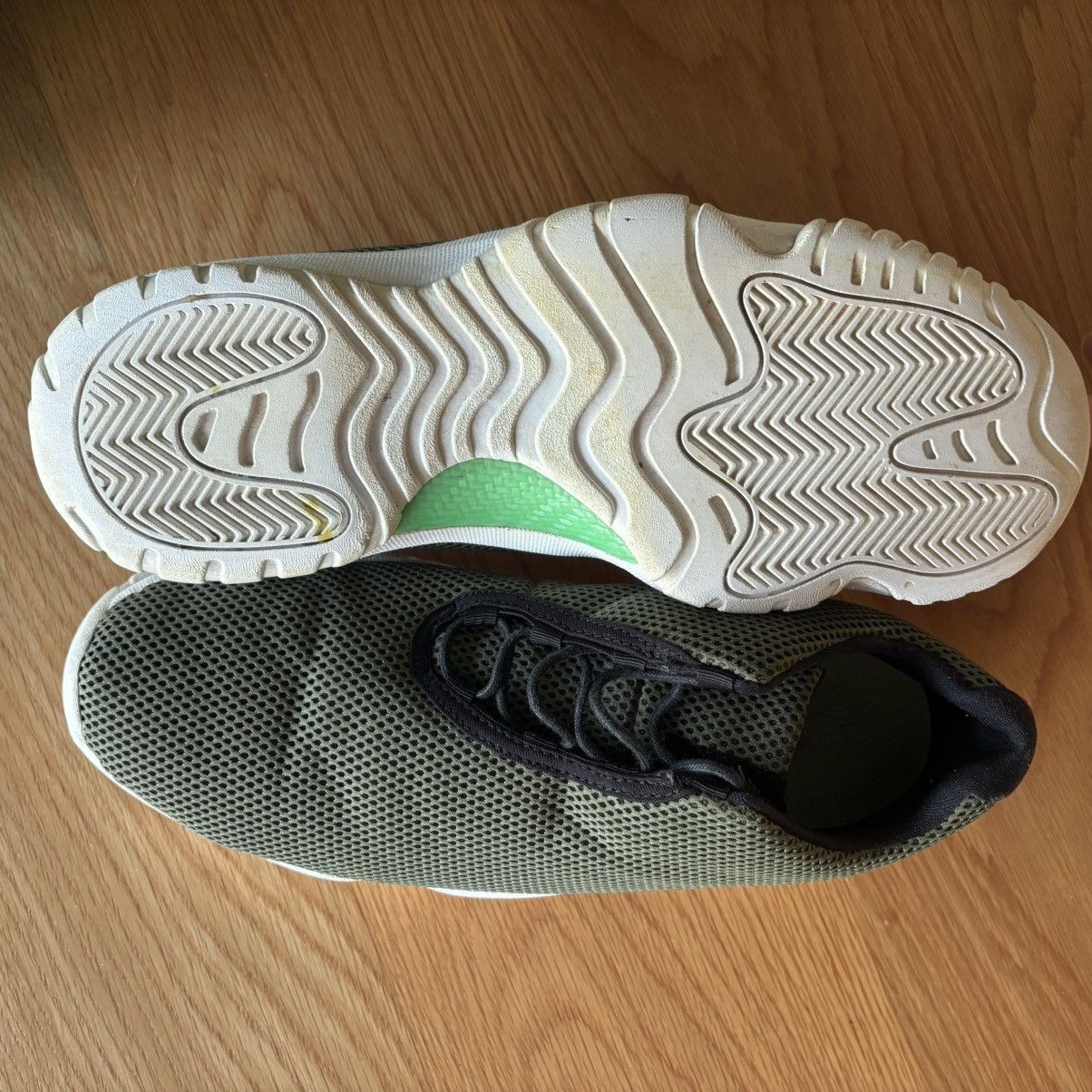 Nike Air Jordan Nike low top future sneakers, olive, size 11 Size US 11 / EU 44 - 4 Thumbnail