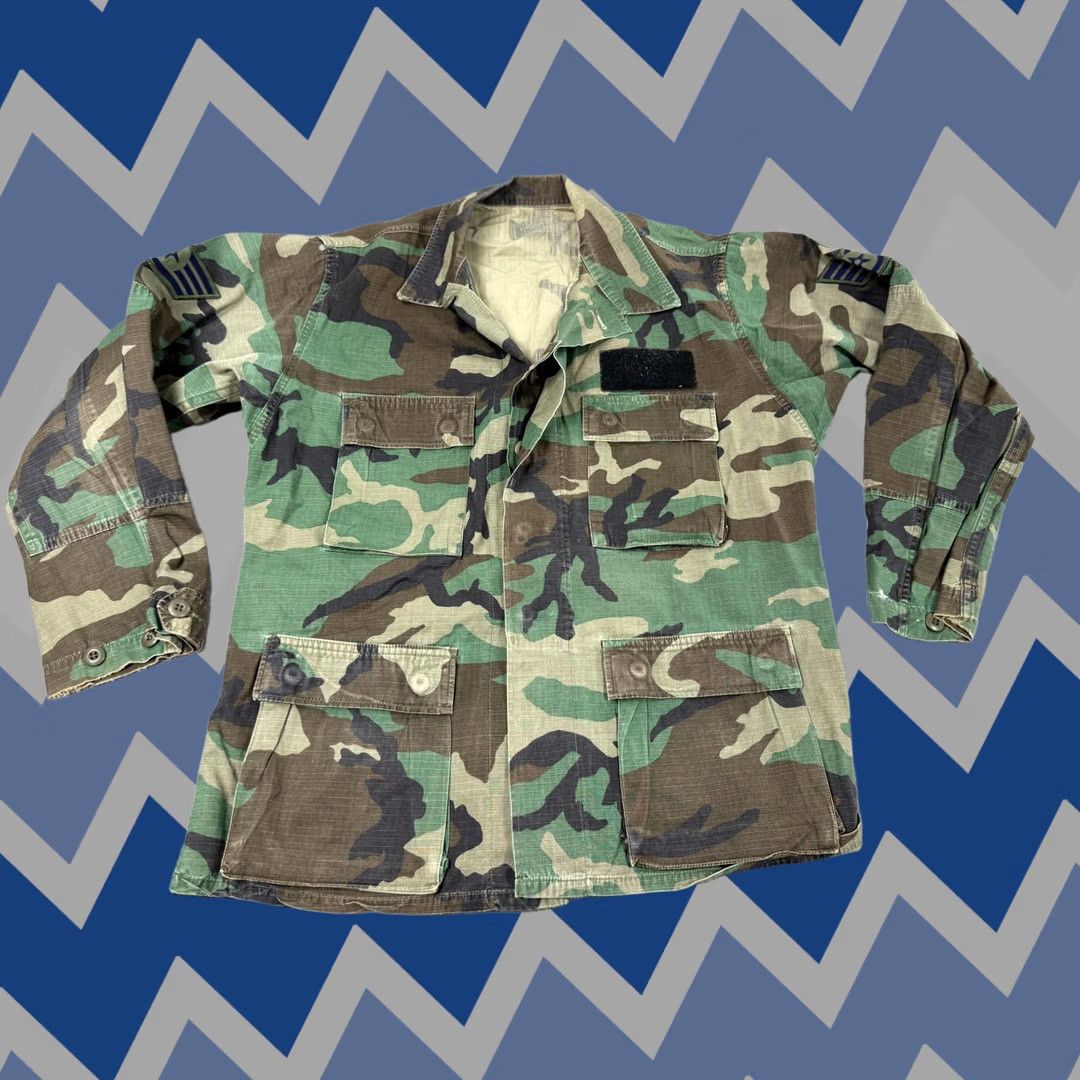Vintage Military Jacket Mens Medium Regular Bdu Woodland Camo Hot Weather Coat in Green, Men's