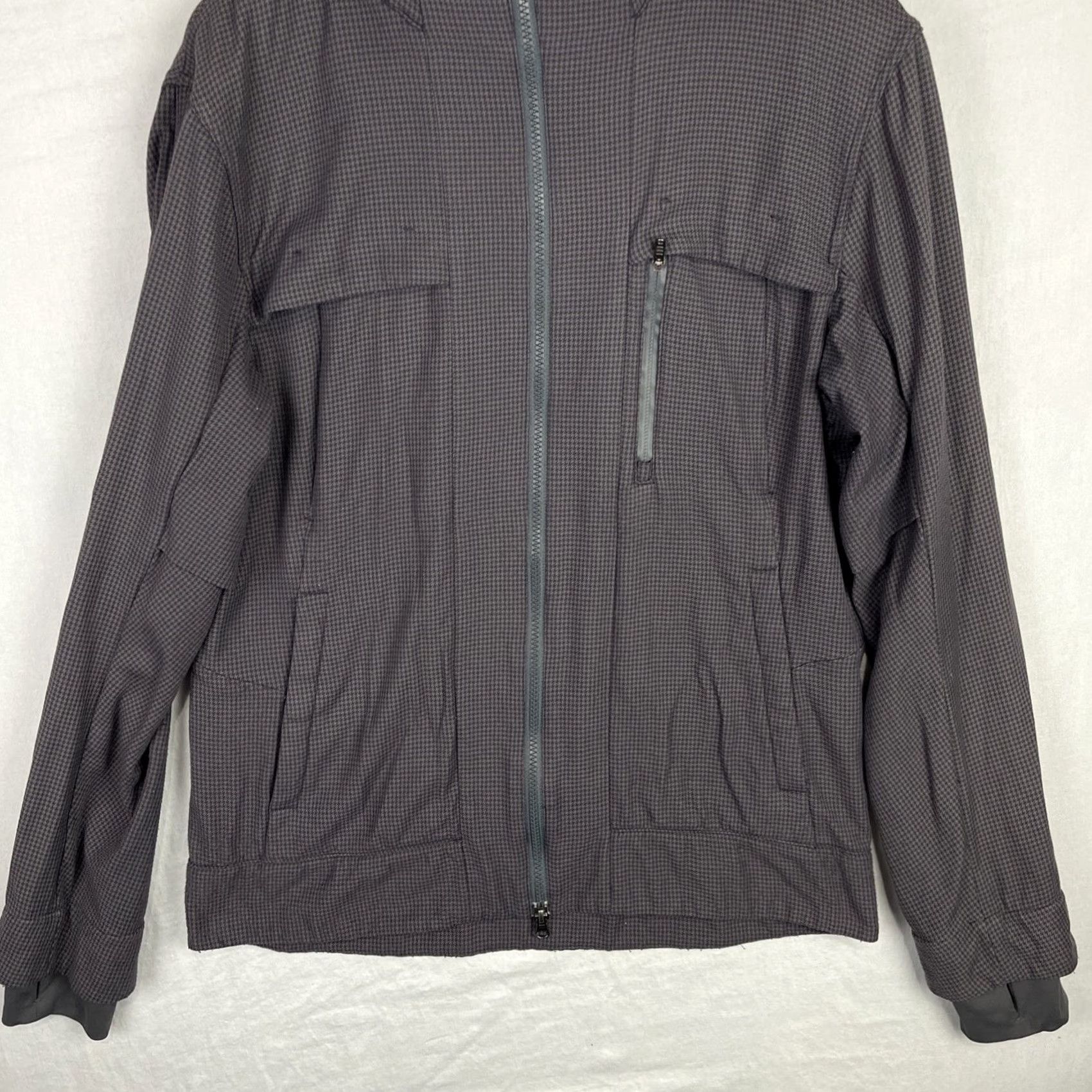 Lululemon Lululemon Jacket Mens M Black Relay Full Zip Concealed Hood Houndstooth Size US M / EU 48-50 / 2 - 3 Thumbnail
