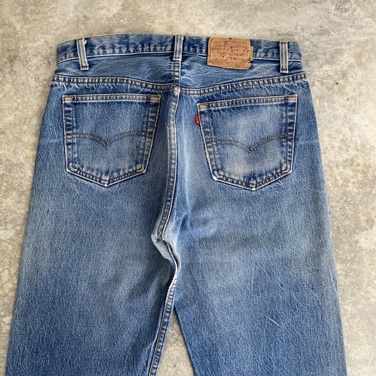 Levi's Vintage 80’s Levis 501xx Faded Stonewashed Blue Jeans Size US 34 / EU 50 - 11 Thumbnail