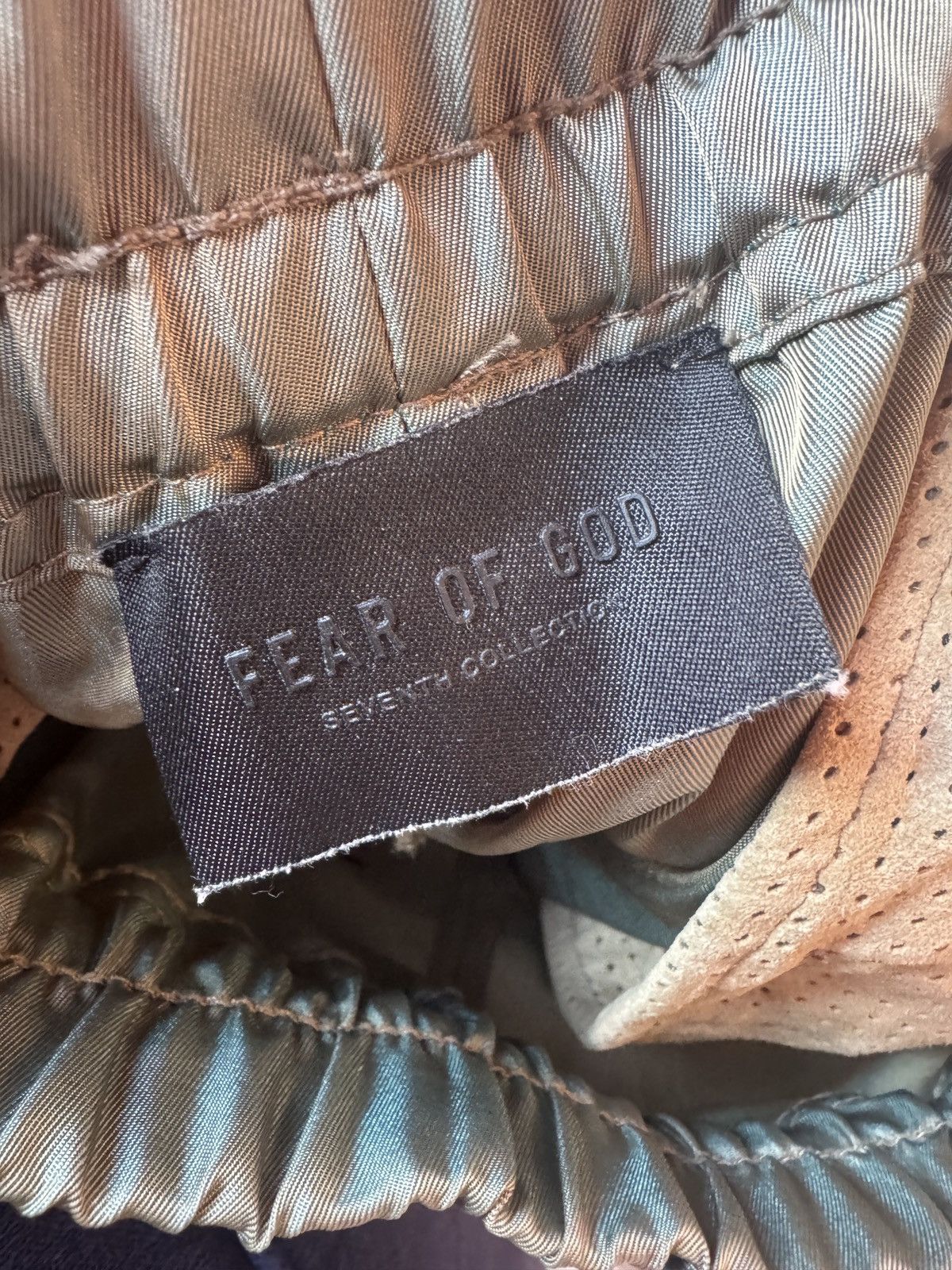 Fear of God Fear of god 7th green/gold iridescent nylon pants Size US 36 / EU 52 - 6 Thumbnail