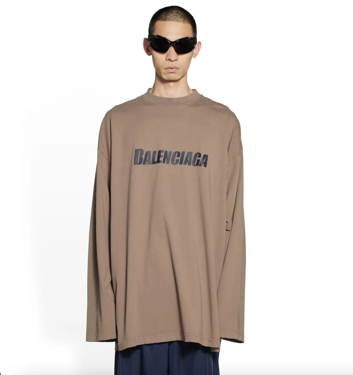 Balenciaga o1mt1gz0924 Caps Long Sleeve T- Shirt Oversized in Brown Size US XXL / EU 58 / 5 - 4 Thumbnail