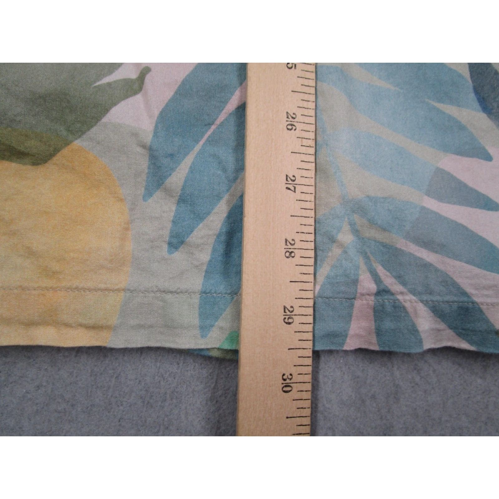 Roark Roark Mens Shirt Large Multicolor Floral Tropical Pineapple Print Button Front Casual, Travel, Workwear Size US L / EU 52-54 / 3 - 7 Thumbnail
