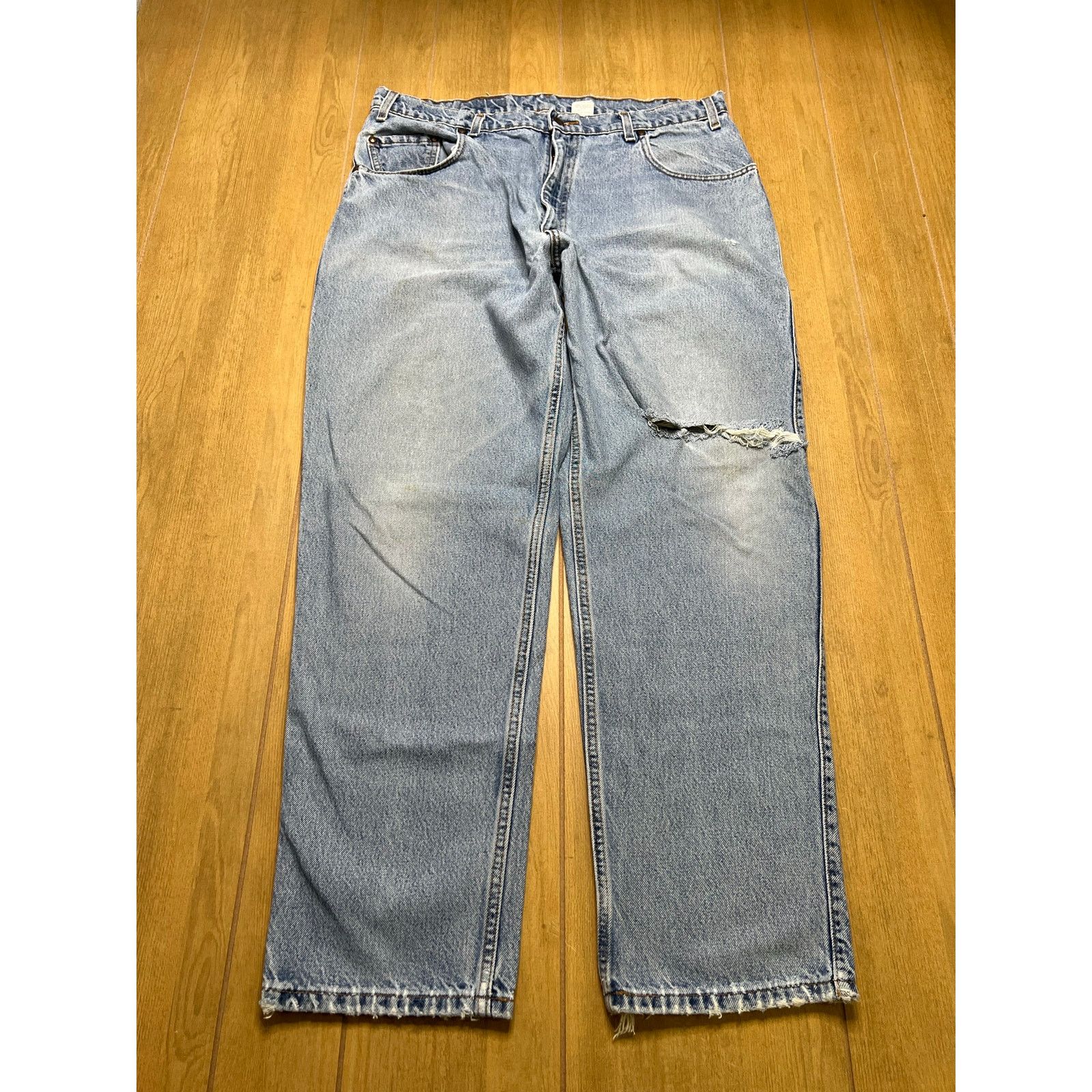 Levi's Vintage Levi’s 545 Loose Fit Jeans Distressed Light Wash 38 Size US 38 / EU 54 - 2 Thumbnail