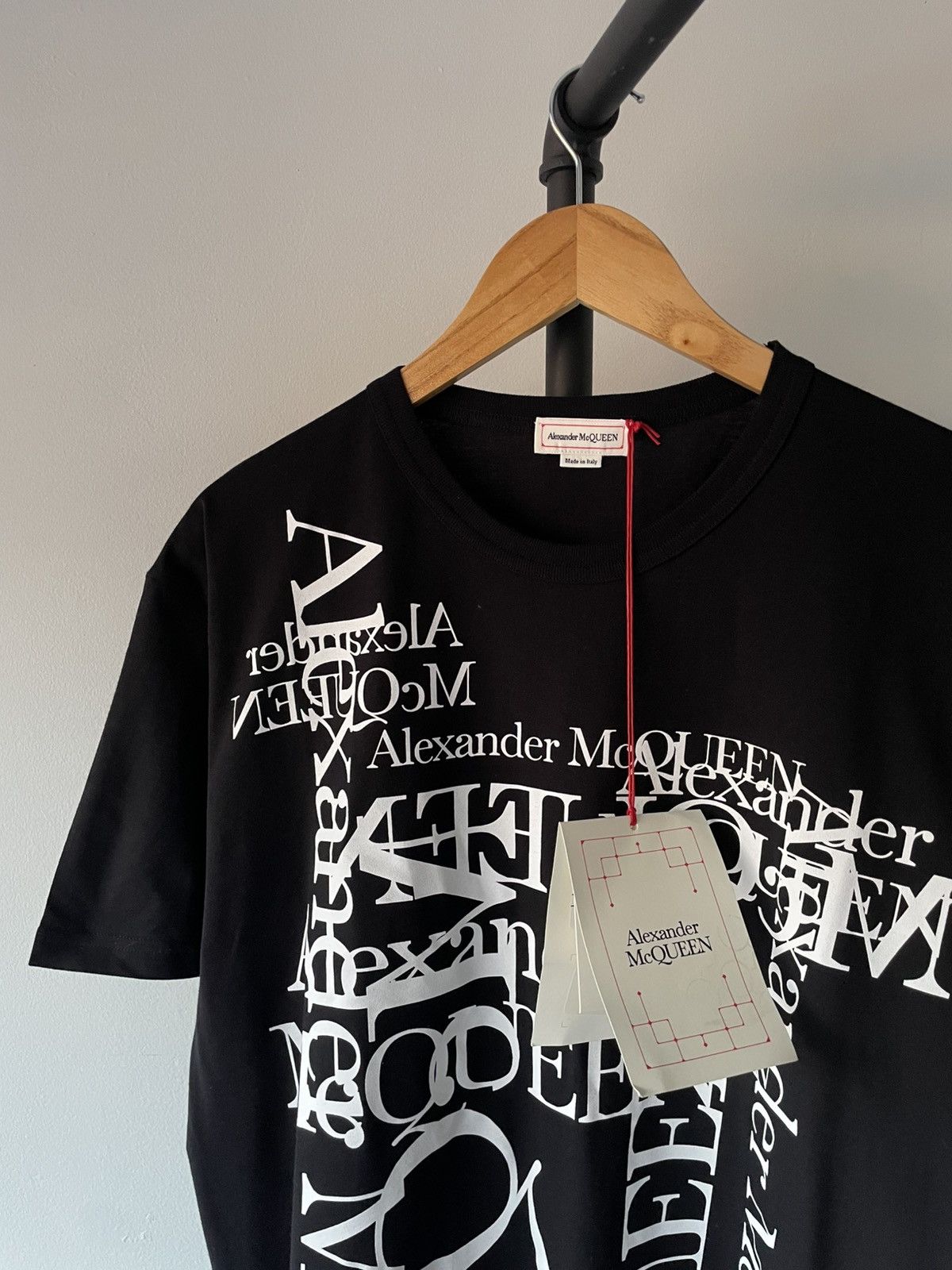 Alexander McQueen ALEXANDER MCQUEEN LOGO PRINT TEE Size US M / EU 48-50 / 2 - 5 Thumbnail