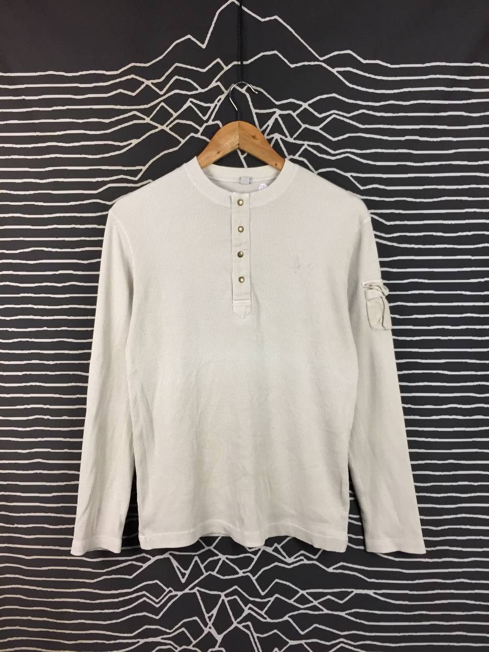 Uniqlo Uniqlo Ribbed Knit Military Sleeve Pocket Henley Tee Size US S / EU 44-46 / 1 - 2 Thumbnail