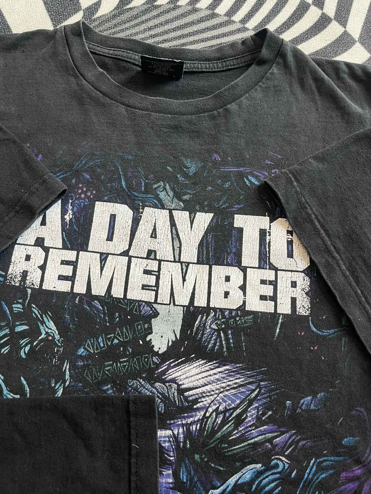 Band Tees Vintage A DAY TO REMEMBER 00’s Tshirt Size US XL / EU 56 / 4 - 7 Thumbnail