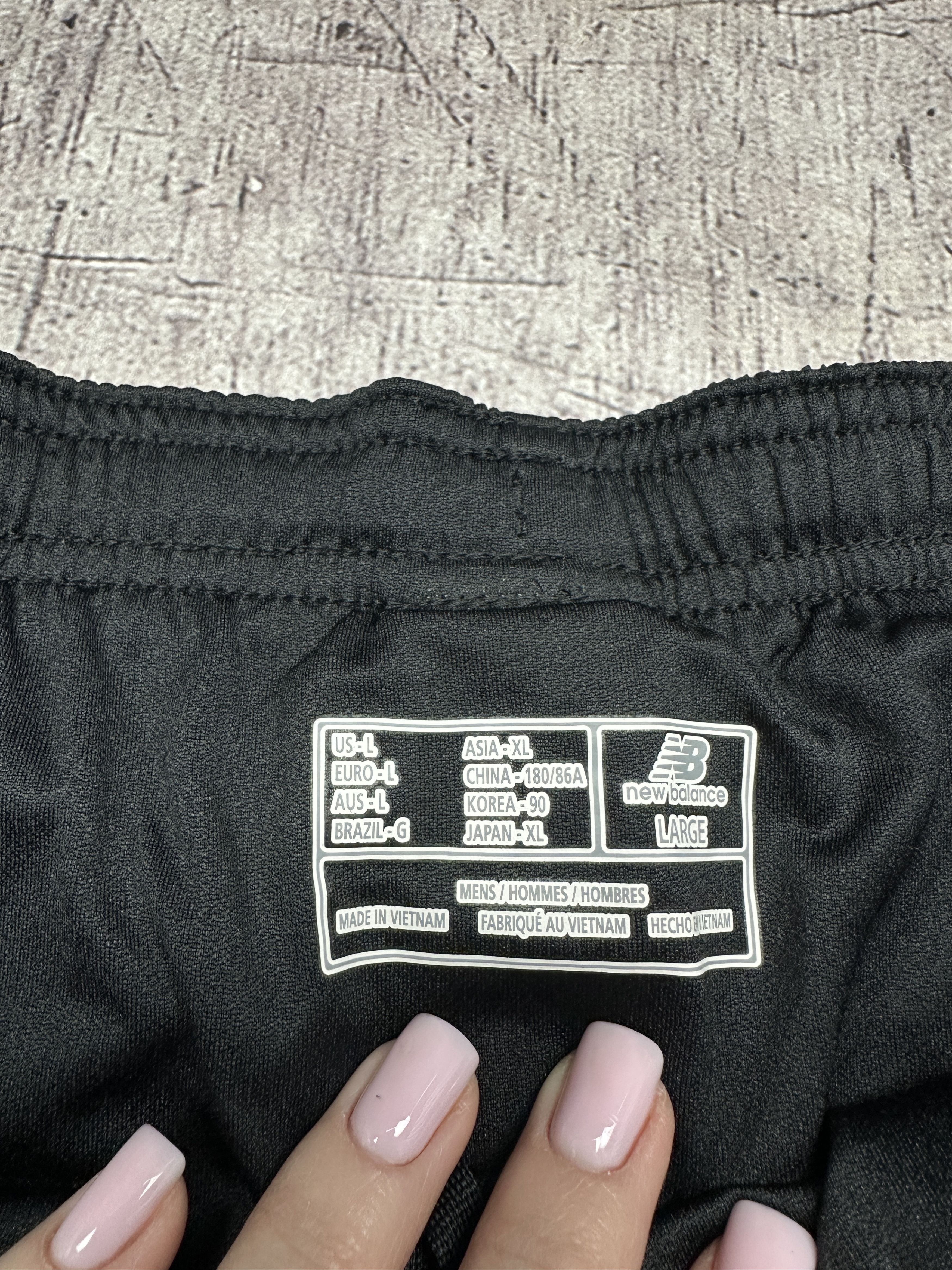 New Balance New Balance Mens Nylon Shorts Size US 34 / EU 50 - 4 Thumbnail