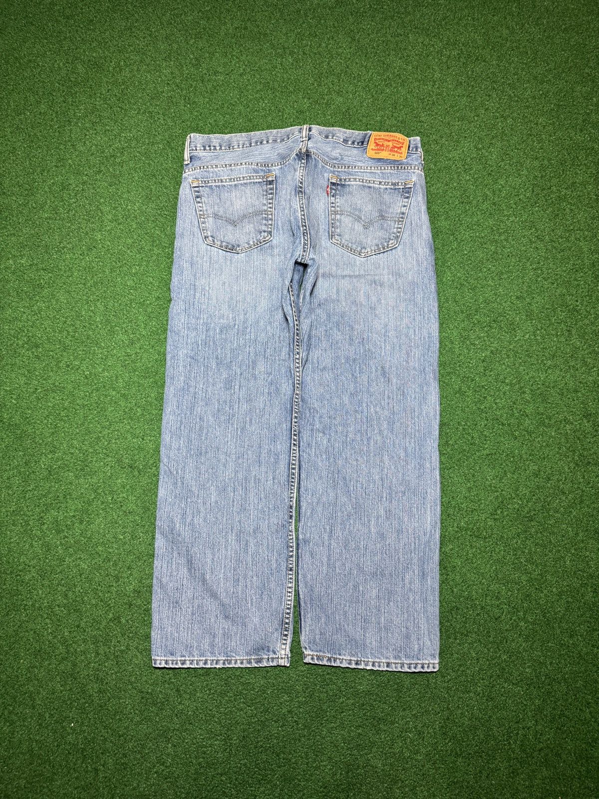 Levi's Vintage Clothing Vintage Levis 569 Loose Straight Baggy Y2K 39x29 Jeans Size US 39 - 1 Thumbnail