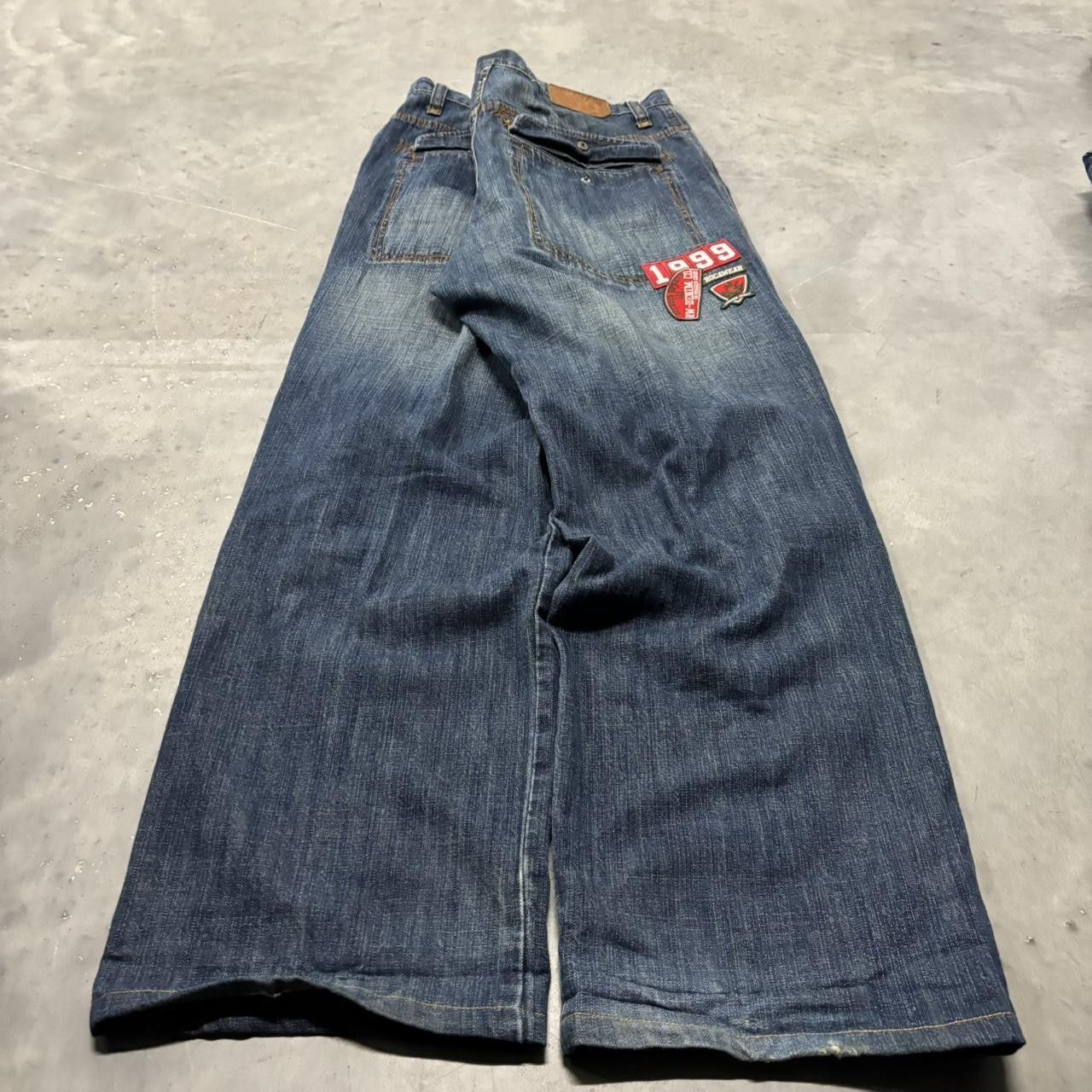Japanese Brand × Vintage Crazy Vintage Y2K/2000s Baggy Grunge Dark Wash Rocawear Skater Style Denim Jeans! Size US 36 / EU 52 - 4 Thumbnail
